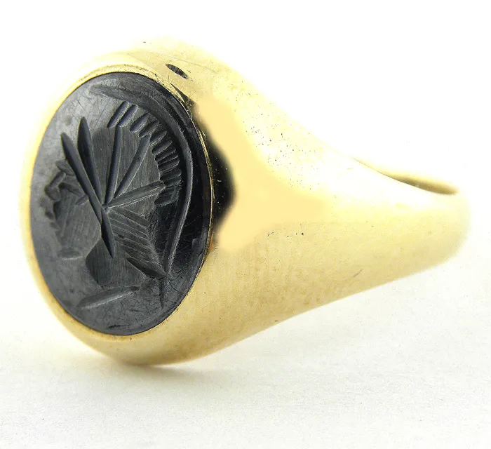 9ct Gold Gents Ring