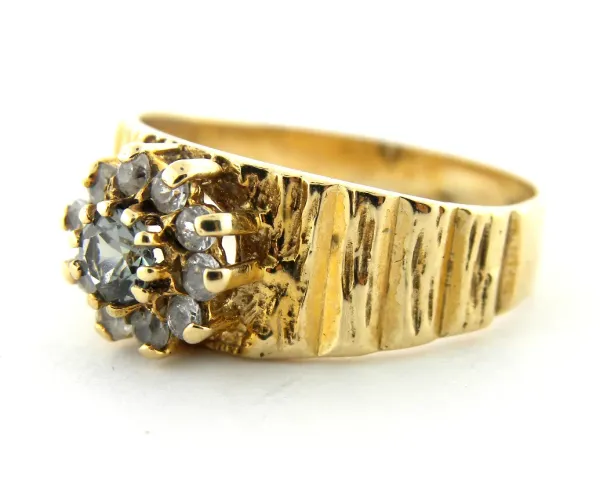 9ct Gold Cluster Ladies Ring