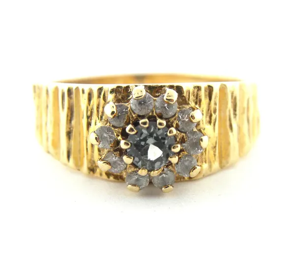 9ct Gold Cluster Ladies Ring